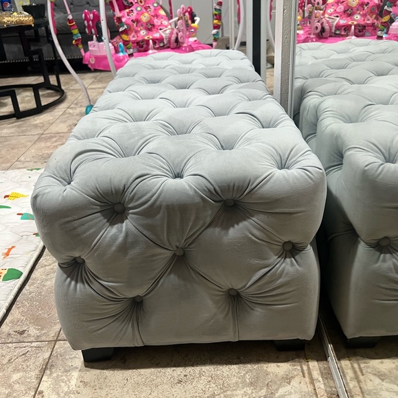 2 PCS velvet tufted couch & bench - Picture 4 of 5